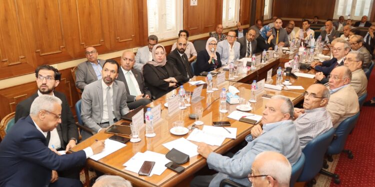 رئيس "التنمية الصناعية" لـ"رجال أعمال إسكندرية": 40% نمواً في إجمالى مساحات الأراضى المخصصة للقطاع الصناعى خلال العام الحالي