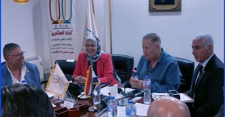 تشكيل لجنة مشتركة بين «الضرائب» و اتحاد المستثمرين لحل مشاكل الإستثمار