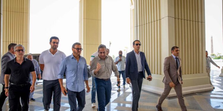 كاظم الساهر يزور مدينة الفنون والثقافة بالعاصمة الإدارية