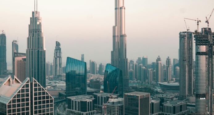 بيوت: استمرار ارتفاع أسعار العقارات في دبي متحديًا التوقعات بالتباطؤ