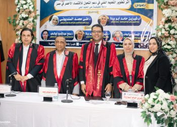 بالصور .. موقع صناع مصر يهنيء د. أحمد يوسف بحصوله علي الدكتوراه