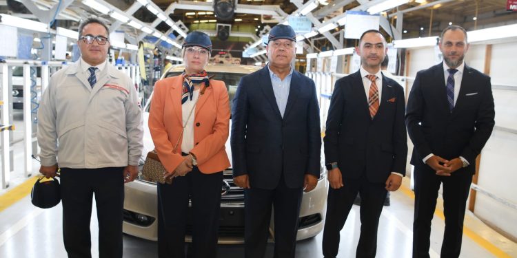 تفاصيل أول زيارة لوزير الصناعة للمنطقة الصناعية بالسادس من أكتوبر