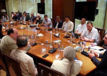 بالصور .. تفاصيل اجتماع رئيس هيئة المعارض مع الشركات المنظمة لزيادة معدلات المعارض الداخلية