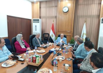 شعبة صناعة الذهب تبحث النهوض بقطاع المعادن الثمينة مع مصلحة الدمغة والموازين