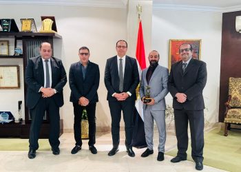 هيئة المعارض توقع أول اتفاقية لتركيب شاشات رقمية بمركز المؤتمرات