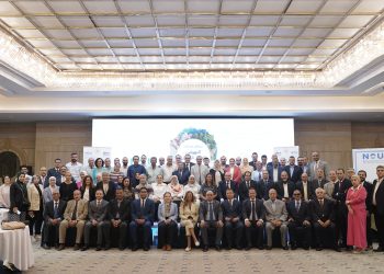 "البيئة" تكرم مجموعة العربي لتطويرها منتجات صديق للبيئة