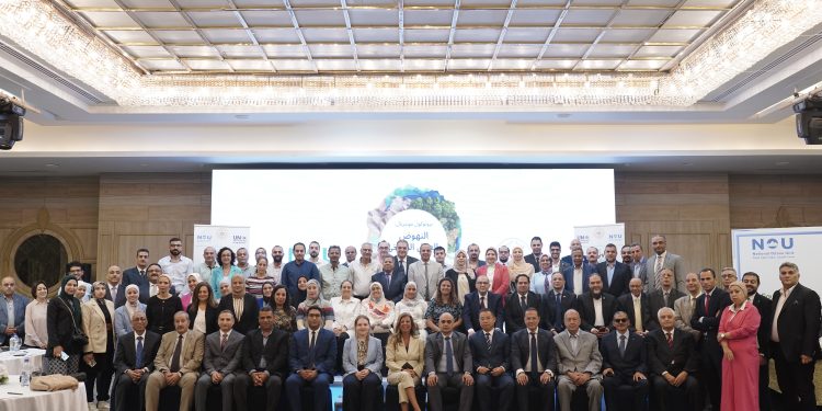 "البيئة" تكرم مجموعة العربي لتطويرها منتجات صديق للبيئة