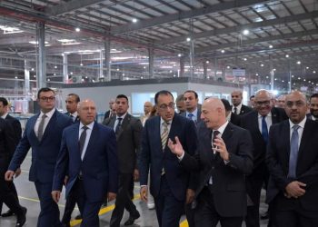 بالصور .. رئيس الوزراء يفتتح مصنع “بيكو” للأجهزة المنزلية في العاشر من رمضان باستثمارات 110 ملايين دولار