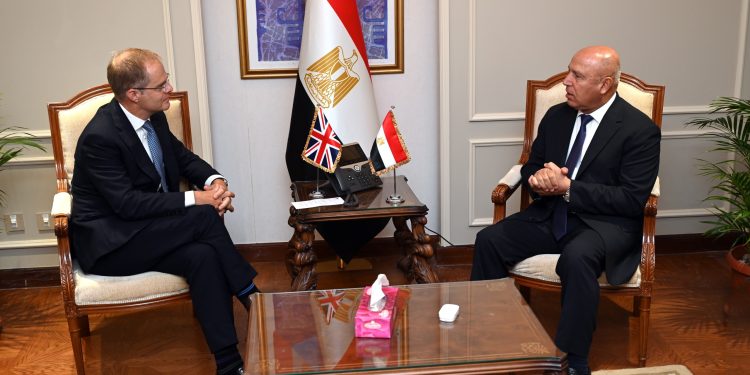 مباحثات مصرية بريطانية لزيادة التعاون في الصناعة والهيدروجين الاخضر والطاقة المتجددة