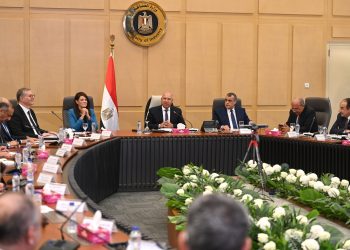 عاجل .. وزير الصناعة يستجيب لمطالب غرفة مواد البناء بتغطية الاحتياجات المطلوبة من المازوت للتشغيل