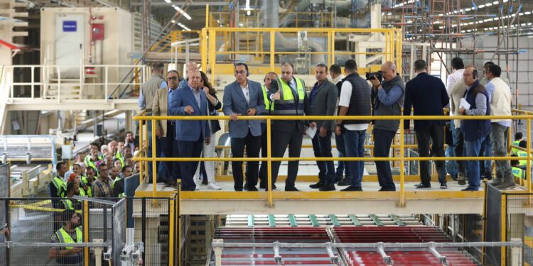 مدير عام "كناوف" خلال زيارة رئيس الوزراء: إنشاء مصنع ثالث للشركة في مصر باستثمارات 80 مليون يورو