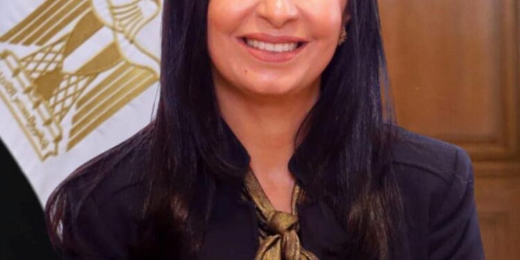 وزيرة التضامن تقرر فتح فروع بنك ناصر الاجتماعي يوم السبت القادم لهذا السبب