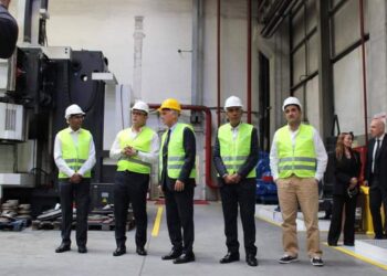 وزير الإسكان يستعين بخبرات “تربوسان” التركى لتوطين صناعة الطلمبات اللازمة لمشروعات المياه والصرف