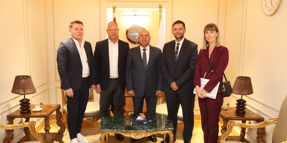 «بادما البولندية» تعرض على وزير الصناعة خطتها لإنشاء مجمع صناعي لإنتاج الأثاث في العلمين الجديدة