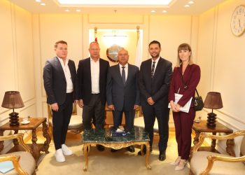 «بادما البولندية» تعرض على وزير الصناعة خطتها لإنشاء مجمع صناعي لإنتاج الأثاث في العلمين الجديدة