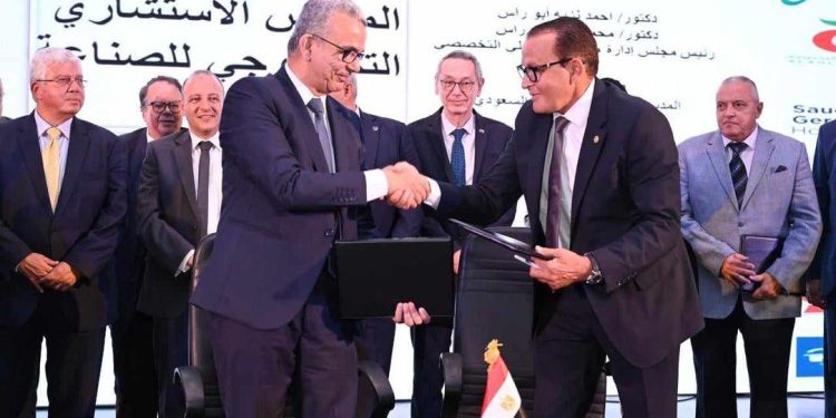 «رجال أعمال إسكندرية» تتعاون مع جامعة برج العرب التكنولوجية لتدريب وتوظيف الشباب