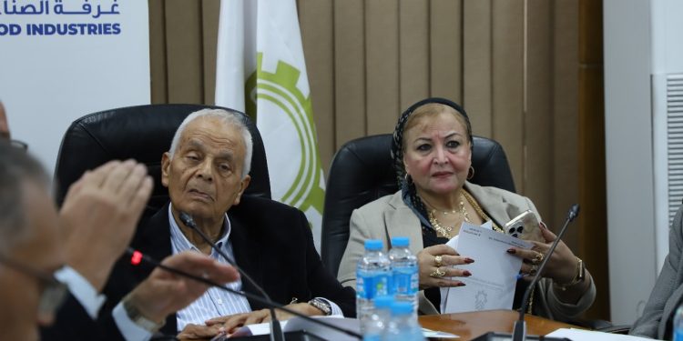 غرفة الصناعات الغذائية تبحث آليات تعظيم الاستفادة من مخلفات تصنيع الأسماك