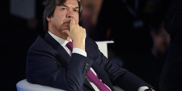 CARLO MESSINA VOTED EUROPE’S BEST BANK CEOFOR SEVENTH YEAR IN EXTEL RANKING