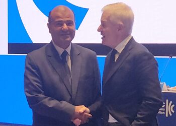 خالد حنفي يلتقي مع جون دايتون مدير غرفة التجارة الدولية في اسطنبول لبحث التعاون المشترك