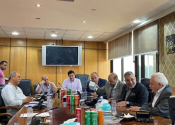 غرفة الصناعات النسيجية تناقش آليات الإستفادة من مبادرة التمويل بفائدة 15%