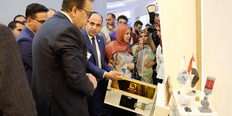 Minister of Health Inspects Al-Fajr Medical Pavilion at the World Health and Population Congress Exhibition