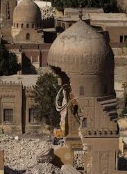 السياحة تعلق على هدم أثرية قبة مستولدة محمد علي باشا