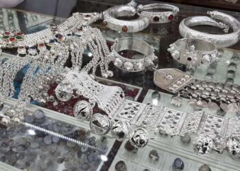 «مركز الملاذ الآمن»: استقرار أسعار الفضة بالأسواق المحلية وعيار 800 يسجل 42 جنيهًا