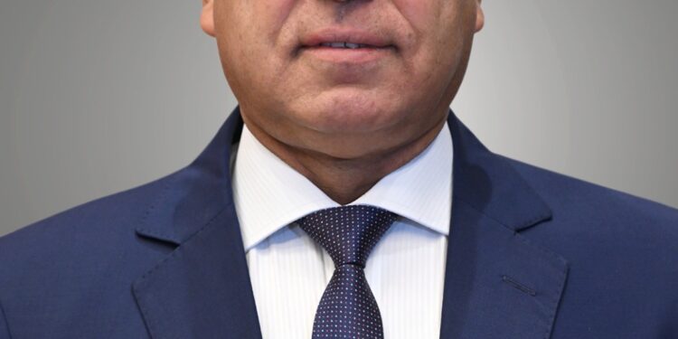 عاجل .. كامل الوزير يعلن طرح 2612 قطعة أرض صناعية في 24 محافظة عبر “منصة مصر الصناعية الرقمية”