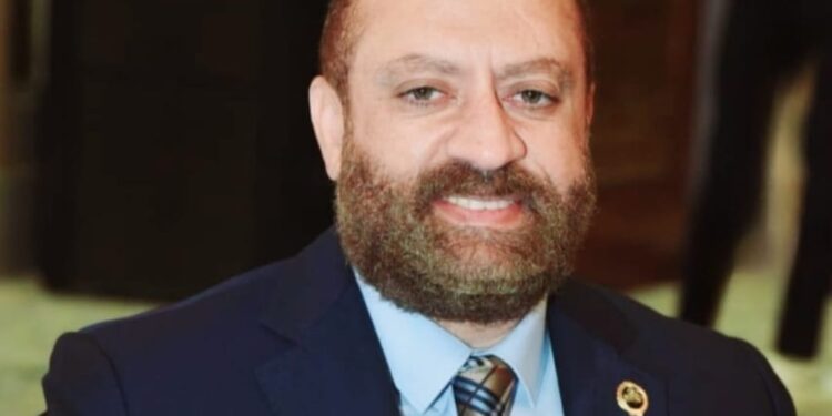 المهندس على زين يفوز برئاسة نادى الشباب المصرى