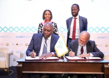 شراكة بين أفريكسيم بنك وميد أديتوس لتعزيز الإنتاج المحلي للأدوية الأساسية في كينيا