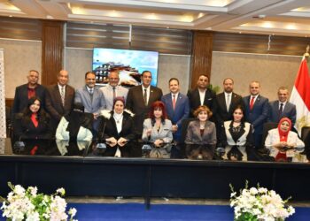  المستثمرات العرب يكرم اللواء شريف صلاح الدين في حفل البيان الختامي لقمة الاستثمار العربي والأفريقي