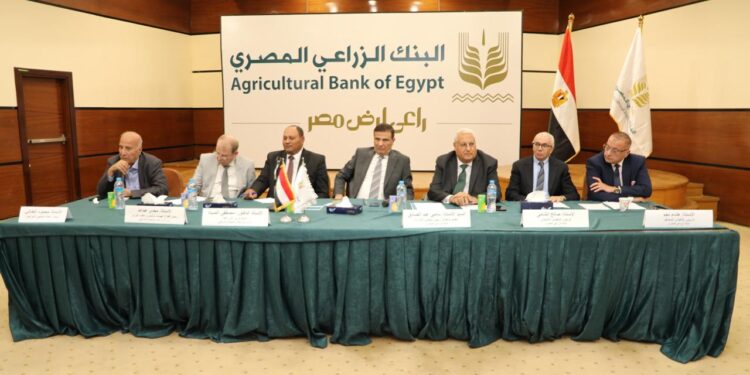 الزراعة : تذليل العقبات التى تواجه صغار المربين وأصحاب مزارع الدواجن وتمويلهم بفائدة ميسرة 5%