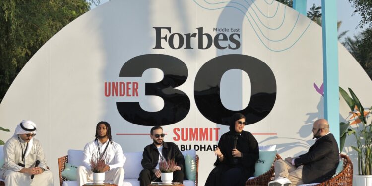 انطلاق قمة فوربس الشرق الأوسط Under30 في أبوظبي بمشاركة نخبة من القادة العالميين ورواد الأعمال والمبدعين