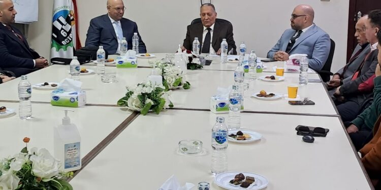 لجنة الصناعة بمستثمري اكتوبر تنجح في اعتماد منتجات 9 شركات من أعضاءها لدي مكتب صبور