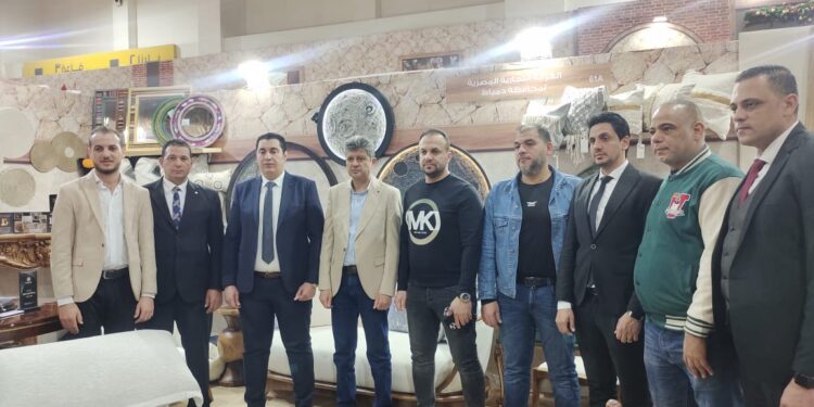 غرفة دمياط التجارية تدعم الحرفيين والمصنعين في معرض “تراثنا” وتتيح عرض منتجاتهم مجاناً
