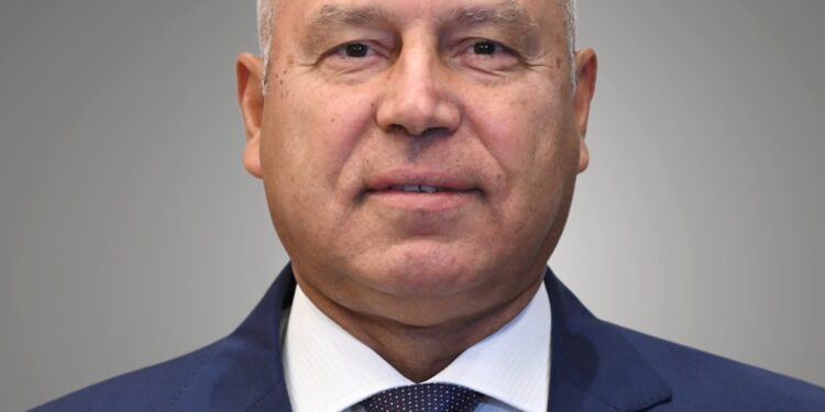 كامل الوزير يجتمع مع مستثمري بورسعيد غداً لحل مشكلاتهم