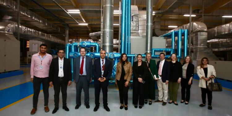 "اتيكو فارما إيجيبت للأدوية" تستقبل وفداً رفيع المستوي من السفارة الأمريكية لبحث التعاون المشترك