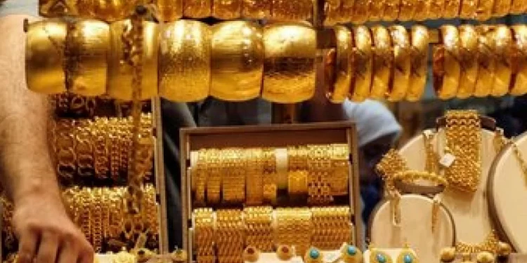 جني الأرباح يدفع أسعار الذهب اليوم إلي التراجع عالمياً