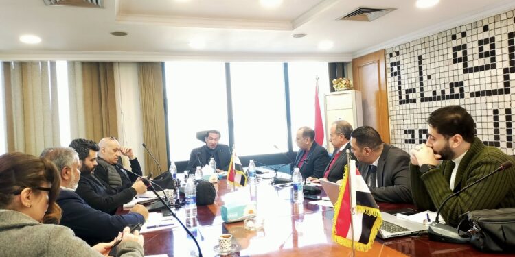 غرفة صناعة الجلود تجتمع مع "بيراميدز" للمعارض لبحث آخر الاستعدادات لمعرض القاهرة الدولي للجلود