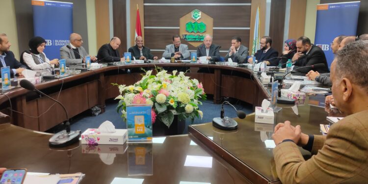 "مستثمري العاشر" تجدد تعاونها مع بنك CIB لخدمة الأعضاء وزيادة الصادرات