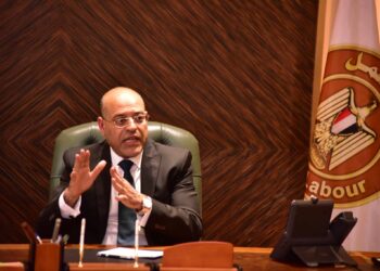 وزير العمل: إجازة للعاملين بالقطاع الخاص السبت المقبل بمناسبة ذكرى ثورة 25 يناير وعيد الشرطة