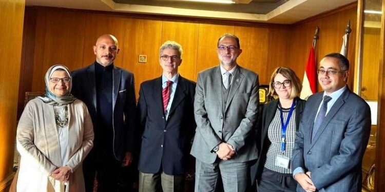 الهوبي يبحث مع ممثلي وفد المفوضية الأوروبية بالقاهرة تعزيز التعاون في تصدير الأسماك ومنتجات الألبان