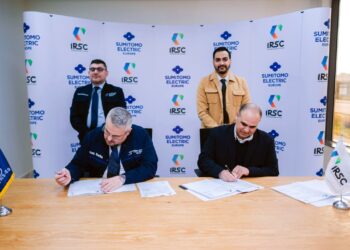 شركة إيرسك توقع عقداً مع شركة سوميتومو اليكتريك وايرنج سيستيمز ايجيبت لإنشاء محطات طاقة شمسية أعلى أسطح مصانعها
