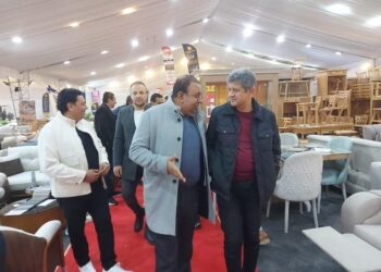 غرفة دمياط التجارية تزور معرض الأثاث في الشرقية لتسويق منتجات الصناع