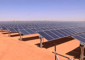 "أوبيليسك" تستثمر 600 مليون دولار لإنتاج الطاقة الشمسية في قنا