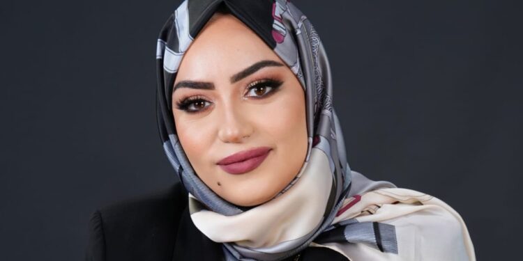 علا محمود تكتب لـ "صناع مصر" .. التعلم والتطور المستمر: إما أن تتقدم أو يتم استبدالك!