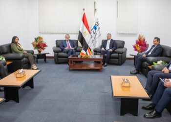 اقتصادية قناة السويس تستقبل مبعوث الرئيس الفرنسي لممر IMEC الاقتصادي لمناقشة سبل التعاون
