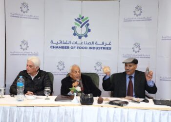 غرفة الصناعات الغذائية وأكاديمية البحث العلمي تبحثان تعظيم الاستفادة من مخلفات الخضر والفاكهة