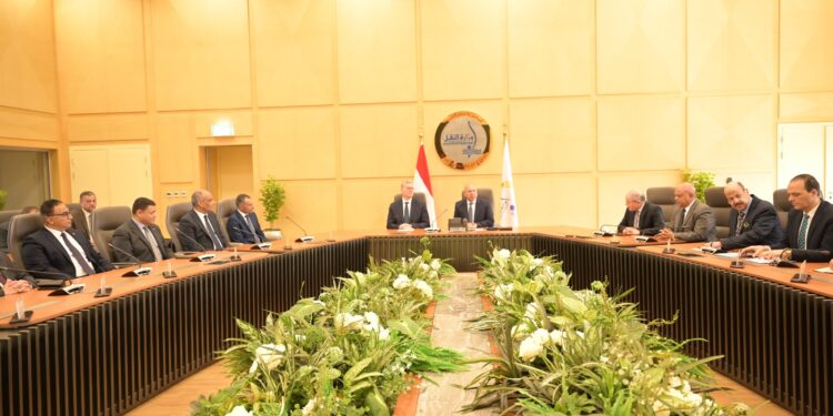 كامل الوزير : إنشاء محطة لاستقبال الغاز المسال في ميناء الدخيلة باستثمارات 660 مليون دولار