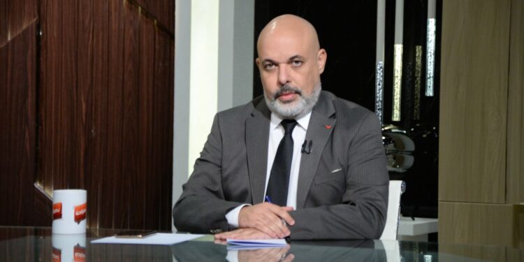 إيهاب واصف : الذهب يشهد أكبر تراجع منذ نوفمبر 2024 بـ 2.7%